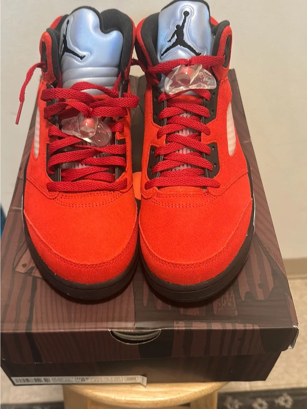 2021 Jordan five retro raging Bull red